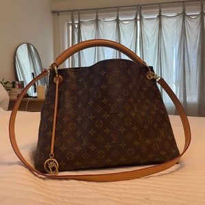 COPY - Louis Vuitton Artsy Tote Bag